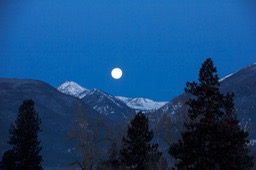 moon-rise-over-stevensville_128_hr